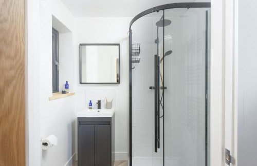 Atlantic Point, Porthleven - Free WiFi & Parking - Coffee Machine - Close to Harbour & Town - Foto 19