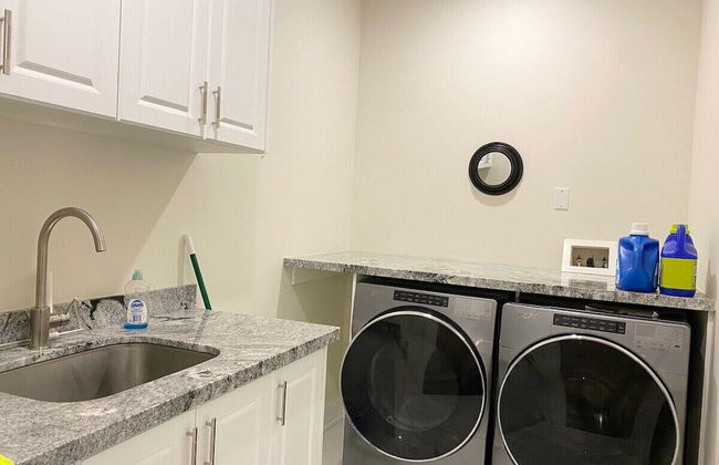 Dazzling Home Next to Beach & Go Station - Foto 32