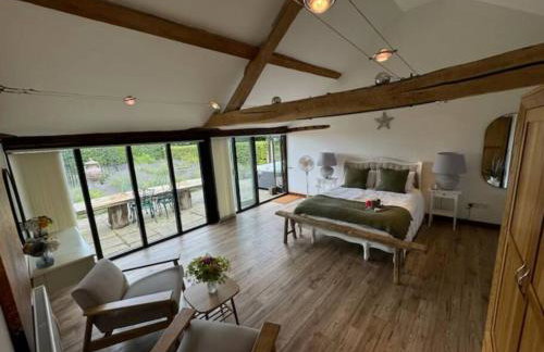 The Old Cattle Barn - Photo 13