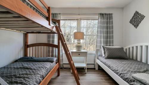 3 BR Private Pondside View New Reno [Moose Lodge] - Foto 2