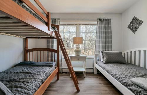 3 BR Private Pondside View New Reno [Moose Lodge] - Foto 2