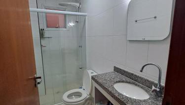 LINDO APARTAMENTO EM UBATUBA NA PRAIA DO ITAGUA, SAUNA, PISCINA, WI-FI, AR CONDICIONADO, 2 VAGAS DE ESTACIONAMENTO e BELA VISTA DA SACADA - Foto 5