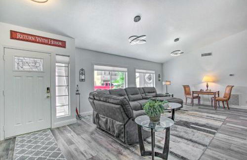 Saltwater Pool and Fire Pit Glendale Family Getaway - Foto 2