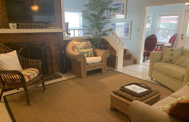 The Secret Garden Home Close to Beach, Shops, Restaurants, Pet Friendly, Close to Lucerne Ave! - Foto 39