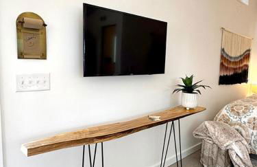 Tiny House Rental in Asheville, NC - The Bat Shack - Foto 10