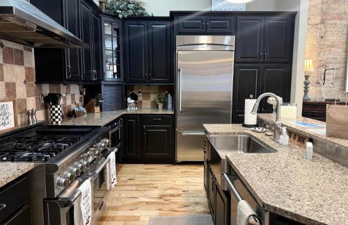 Luxury Downtown South Haven Condo With Rooftop Deck - Foto 12