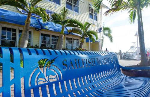 The Beach House at Seascape Steps from the Beach, Marina and Shops! - Foto 44