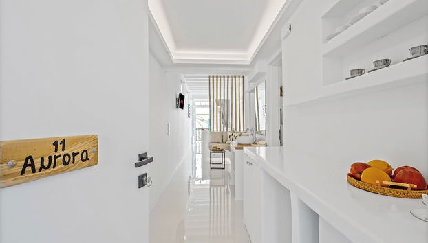 Heart of Mykonos Suites - Foto 3, Entrada interior