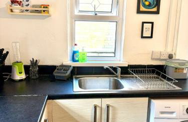 3 bed workers home Welsh Valleys - Foto 8