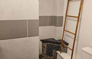 Joli F2 Gare Orléans avec parking privé et balcon Classe 3 étoiles - Foto 12