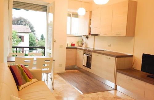 Cerro Lake view perfect for families, walk to the beach! - Photo 2