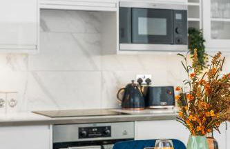 Stylish 2 Bed 2 Bath Hove Apartment - Walk to Station & Beach - Optional Parking - Sleeps 8 - Foto 57