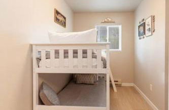 Comfortable Duplex Unit - Beautiful Lake Views! - Foto 11