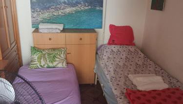 En pleno centro A 5 min de Renfe y bus aeropuerto - Photo 5