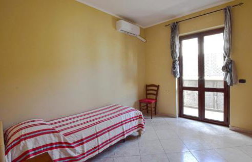 Lovely Apartment In Nicotera Marina With Wifi - Foto 18