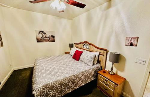 Wild Stallion HOT TUB Sleeps 4 Darts Private - Foto 23