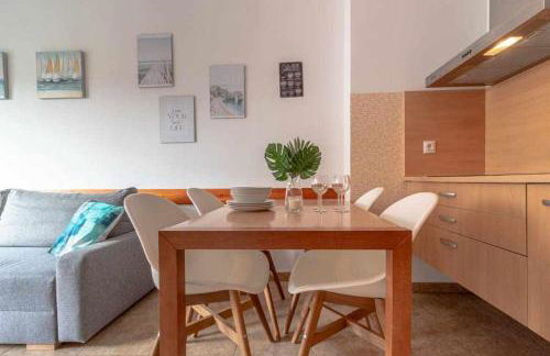 Apartamento 303 junto a la playa piscina y parking - Foto 6