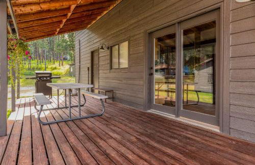 Cabin 6 at Horse Creek Resort - Foto 10