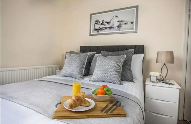 Lux Blu - Station Road - Foto 2