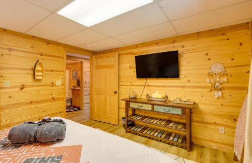 Secluded Cabin Hot Tub and 10 Mi to Blue Ridge - Foto 18