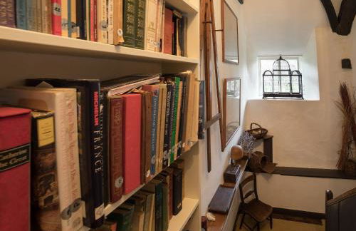 The Old Priory Cottage - Photo 11