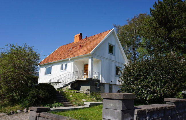 8 Person Holiday Home in Bovallstrand - Foto 1