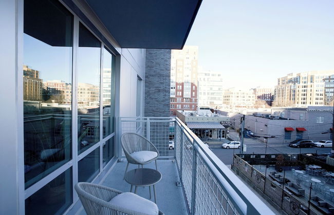 Stylish Apartment Steps from the Metro - Foto 65