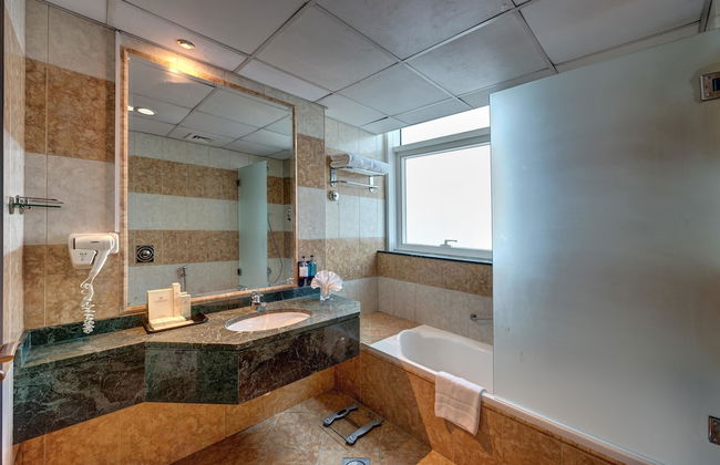 Emirates Grand Hotel - Photo 59