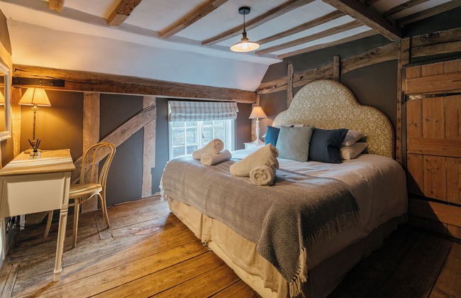 Retreat East - Photo 35