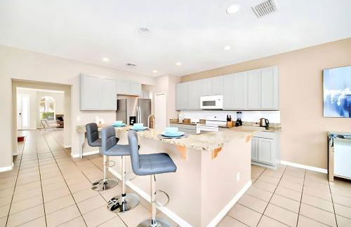 Bella Vida House with Pool and Games - Near Disney! - Foto 16