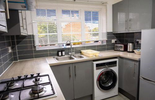 Conyngham Villa, Luxury Detached House, 6 Beds, 4BR,Large garden, Parking - Sleeps 8 - Foto 60