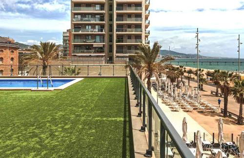 Great apartment with a pool on the beach in Barcelona - Photo 2