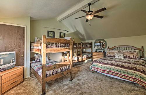 Red River Townhome with Balcony and Mtn Views! - Foto 18