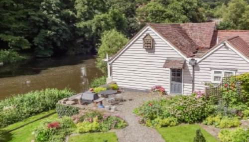 The Studio, spacious riverside property in Ludlow with private parking - Foto 1