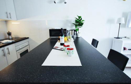 LUZ, CALMA Y SABOR MANRIQUEÑO EN MATAGORDA - Foto 17