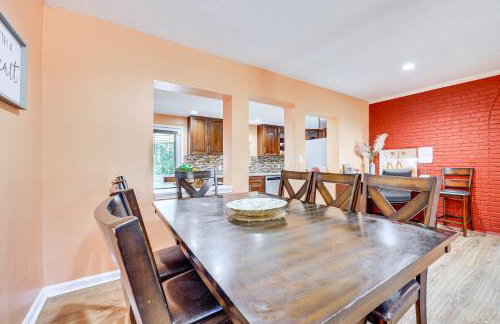 Covered Deck, Large Yard! Pet-Friendly Jax Escape! - Foto 9