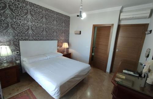 Adosado Centro Urbano 3 Dorm Patio Terraza Wi-fi Puente Genil 1-6 Huésped - Foto 25