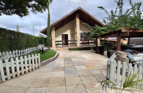 Chalé 4 Quartos Casa Jasmin - Foto 1