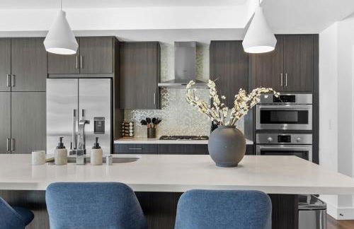 Amethyst Sky Loft - Elevated Two-Story Waterfront - Foto 11