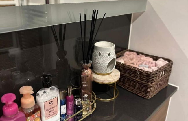 1 Bed Apartment Sleeps 2 - Free Parking - - Foto 5