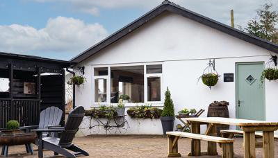 3-Country retreat with outdoor kitchen and pizza oven! - Foto 4