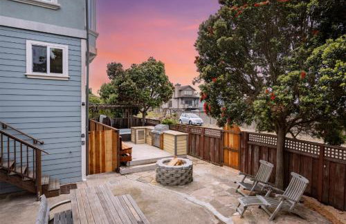 1 block to beach, Private Hot Tub, Fire Pit and BBQ - Foto 24