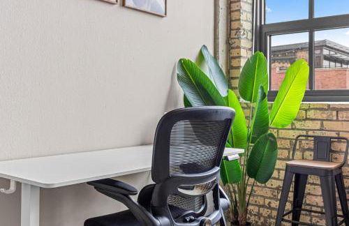 2KBD2BA Steps from Target Center+GYM+KTCHN+LNDRY - Foto 50