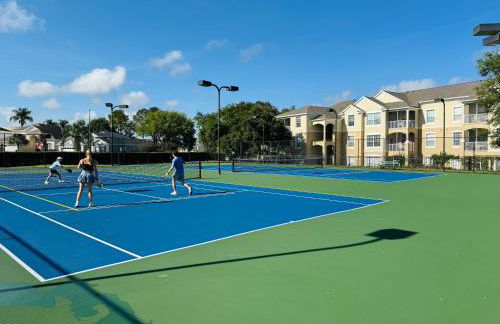The Orlando Hideaway Family Townhome Steps from Disney 3BR 3BA - Photo 40