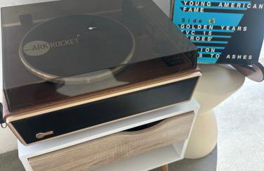 AMFM Art Music Film Motel, walk Pappy's & Red dog - Foto 6