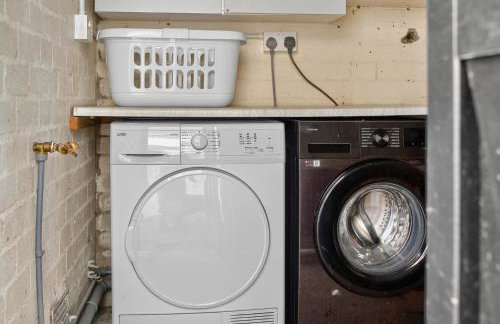 Hillsborough Home from Home, Garden and 2x Parking by StayByNumbers - Foto 21