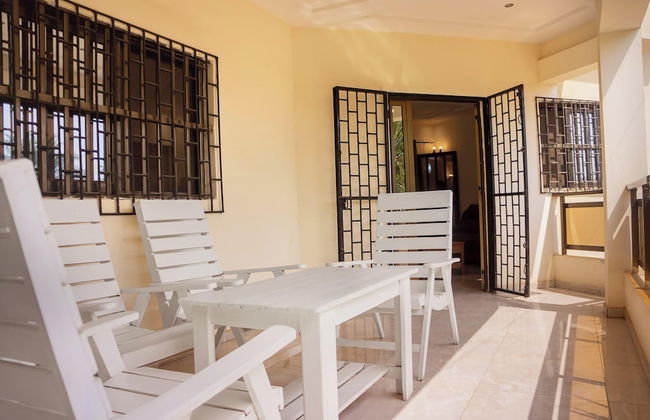 Lome City Apartment - 3 Bedrooms - Photo 15