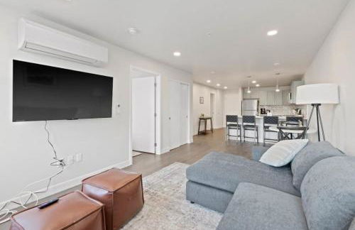 King Bed J and K on Main Luxury Apartment 403 - Foto 8