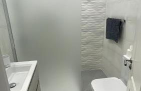 Stunning 2 bedroom apartment with full view of the sea and marina , full sun - Foto 13