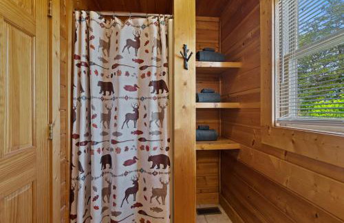 Escape to the Smokies- Pool, hot tub, cozy cabin, Pigeon Forge - Foto 25